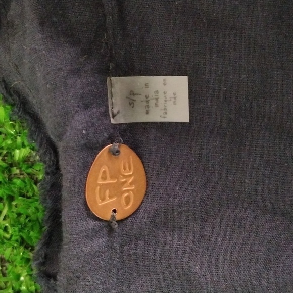 Free people one long sleeve sheer blouse - Picture 2 of 4